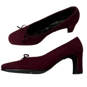 Yves Saint Laurent Burgundy Suede Laced Pumps with Small Bows.  Size 36 (US 5.5)